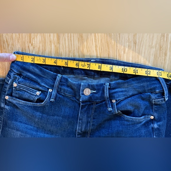 Mother The Looker Crop Jeans in On The Edge Dark Blue Wash in Size 27 - Picture 9 of 9